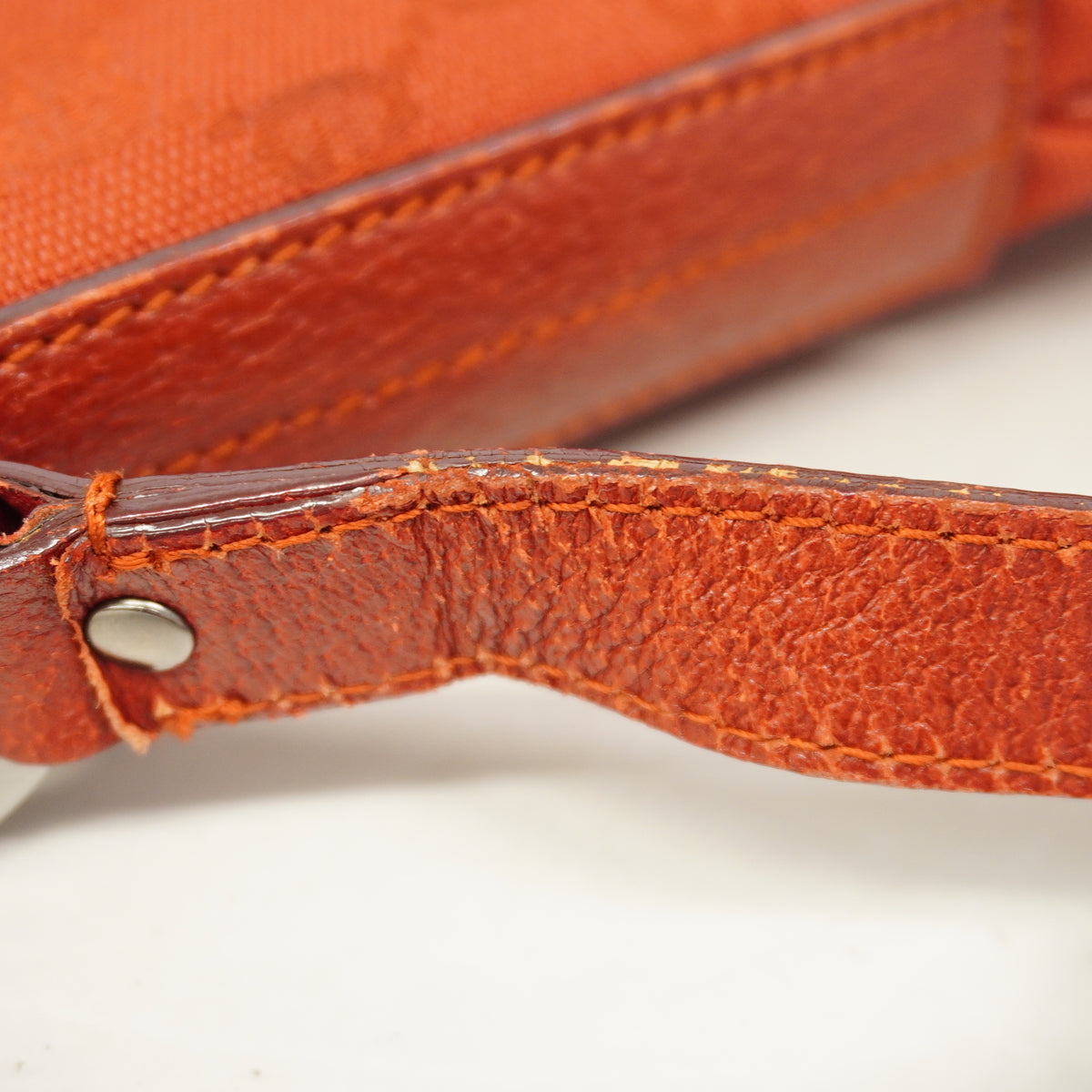 【6hb1037-k】グッチ ショルダーバッグ GGキャンバス 113013 キャンバス レッド シルバー金具【中古】レディース