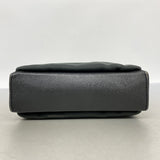 【6hb1195-k】ルイヴィトン ショルダーバッグ タイガ サヤン M30902 アルドワーズ【中古】メンズ