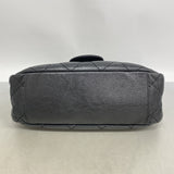 【6hb1210-k】シャネル ショルダーバッグ オンザロード レザー ブラック シルバー金具【中古】レディース
