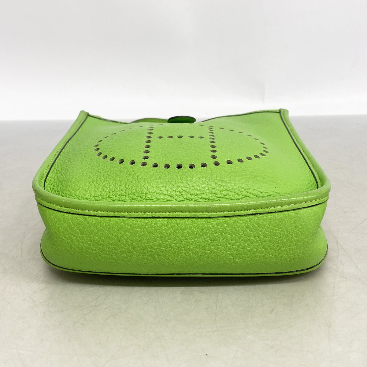 【6hb1226】エルメス ショルダーバッグ エヴリンTPM トリヨンクレマンス アップルグリーン ゴールド金具 □O刻印【中古】レディース