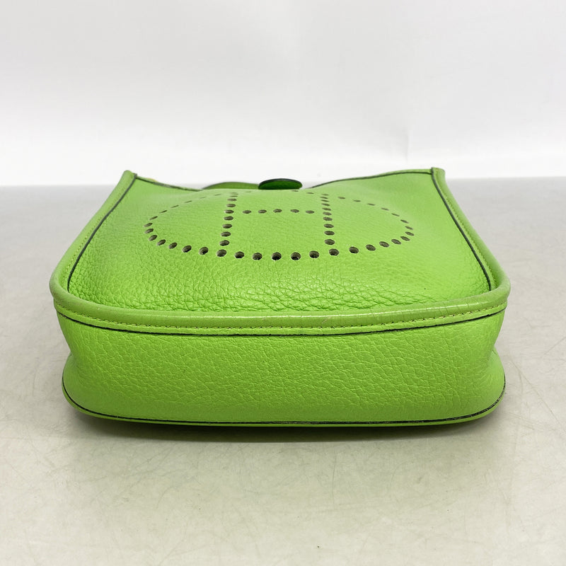 【6hb1226】エルメス ショルダーバッグ エヴリンTPM トリヨンクレマンス アップルグリーン ゴールド金具 □O刻印【中古】レディース
