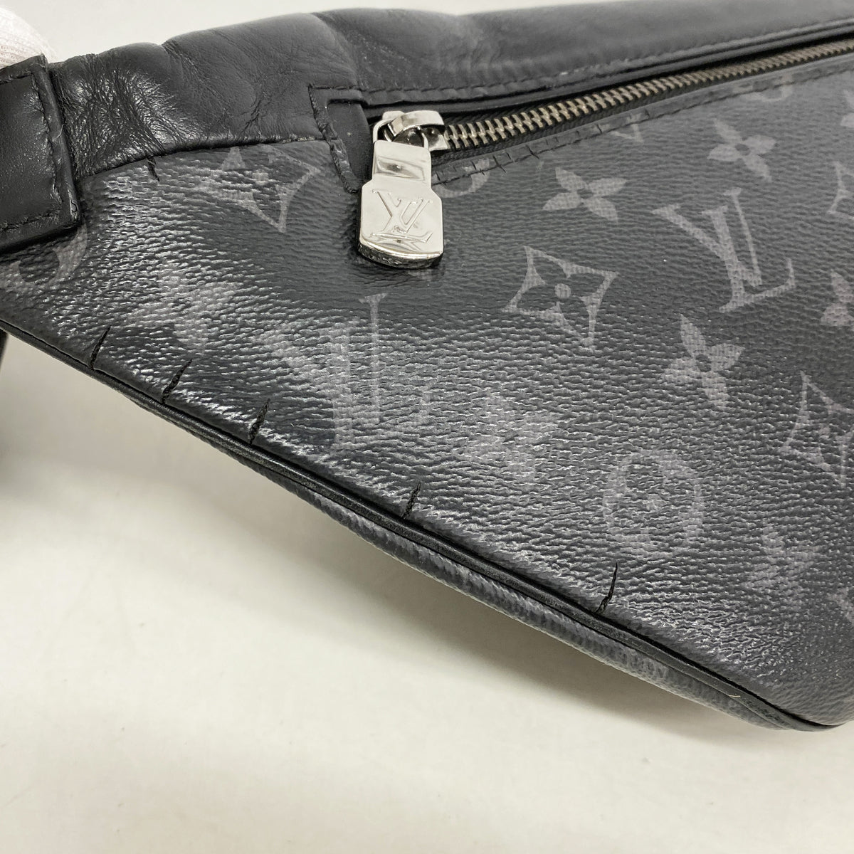 【6hb1251】ルイヴィトン ボディバッグ モノグラム・エクリプス ディスカバリーバムバッグ M44336 ブラック【中古】メンズ