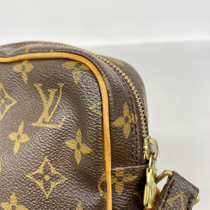 【6hb1287】ルイヴィトン ショルダーバッグ モノグラム ダヌーブ M45266 ブラウン【中古】レディース