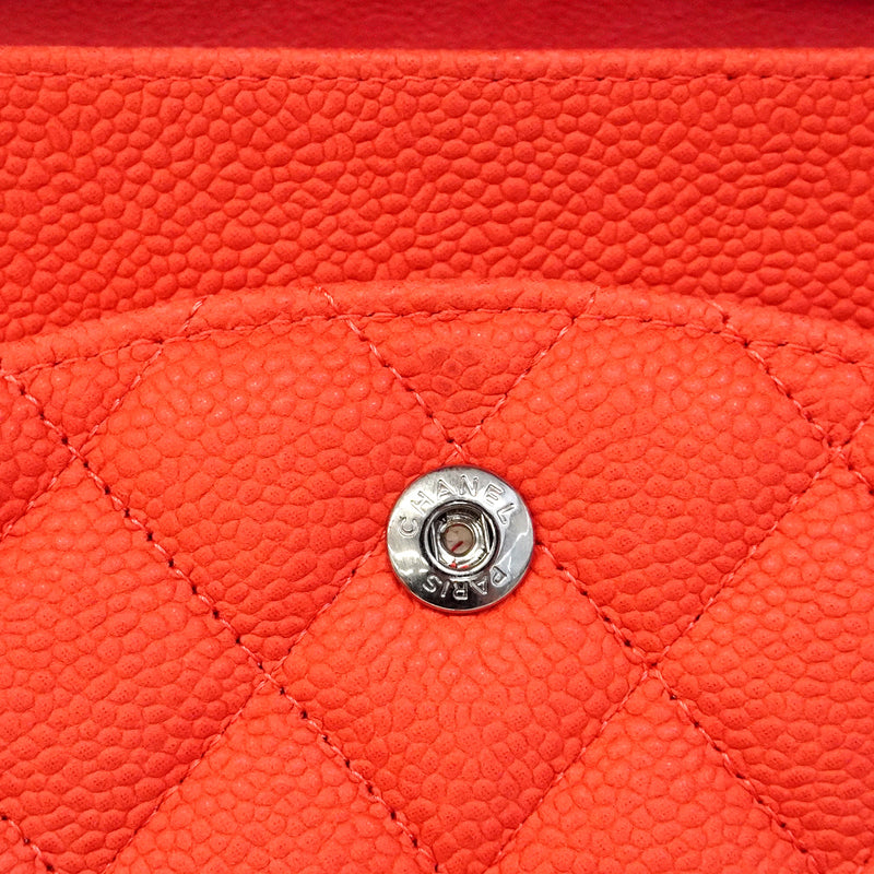 【6hb1356】シャネル ショルダーバッグ マトラッセ Wフラップ Wチェーン キャビアスキン レッド シルバー金具【中古】レディース
