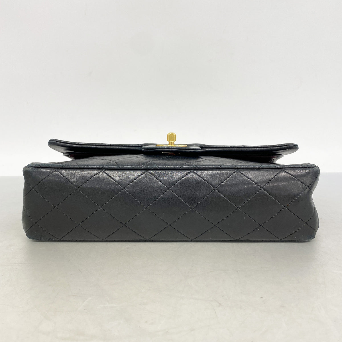 【6hb1390】シャネル ショルダーバッグ マトラッセ Wフラップ Wチェーン ラムスキン ブラック ゴールド金具【中古】レディース
