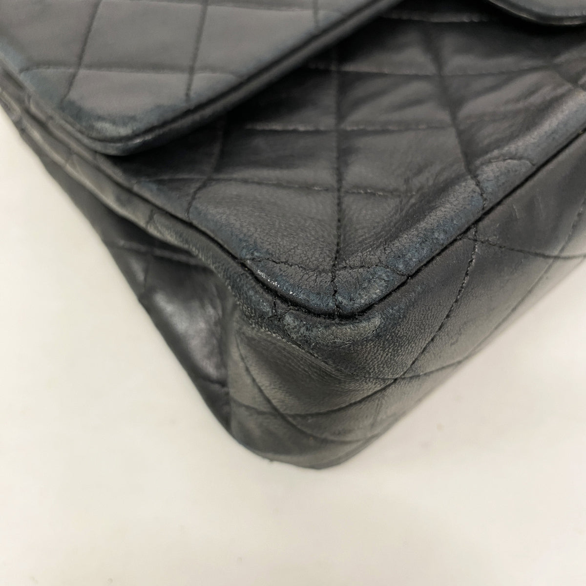 【6hb1390】シャネル ショルダーバッグ マトラッセ Wフラップ Wチェーン ラムスキン ブラック ゴールド金具【中古】レディース