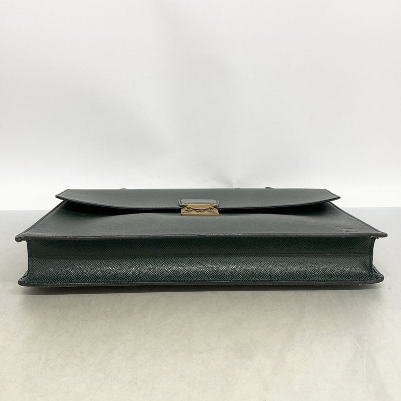 【6hb1397-k】ルイヴィトン ビジネスバッグ タイガ セルヴィエットクラド M30074 エピセア【中古】メンズ