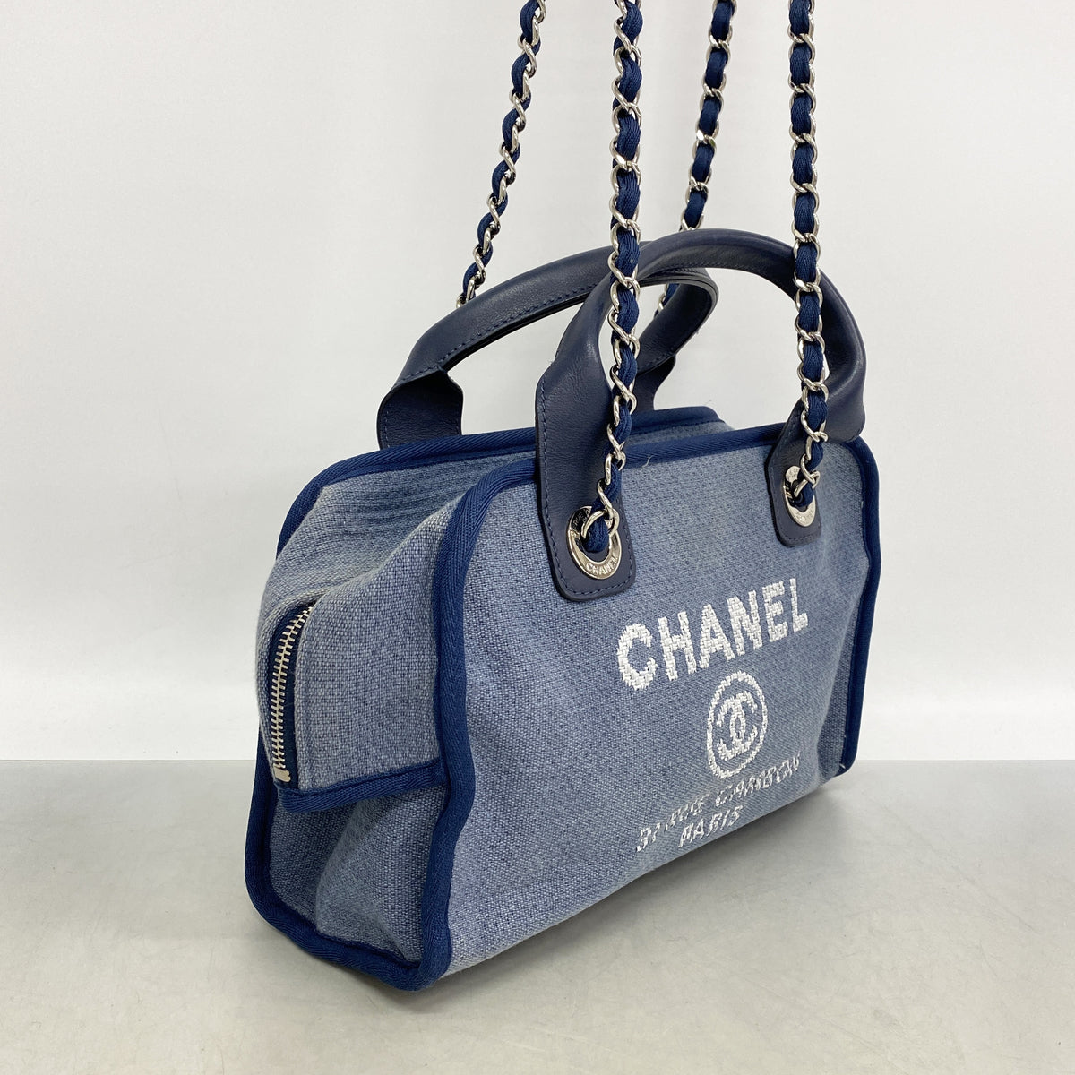 【6hb1402-k】シャネル ハンドバッグ ドーヴィル チェーンショルダー キャンバス ブルー シルバー金具 2wayバッグ【中古】レディース