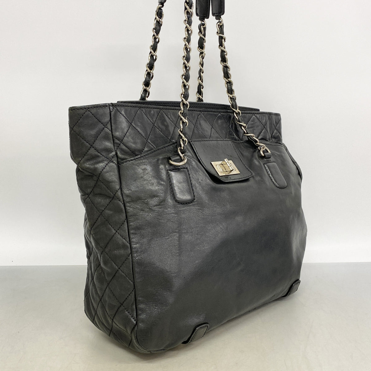 【6hb1407-k】シャネル チェーントート 2.55/マトラッセ ラムスキン ブラック シルバー金具【中古】レディース