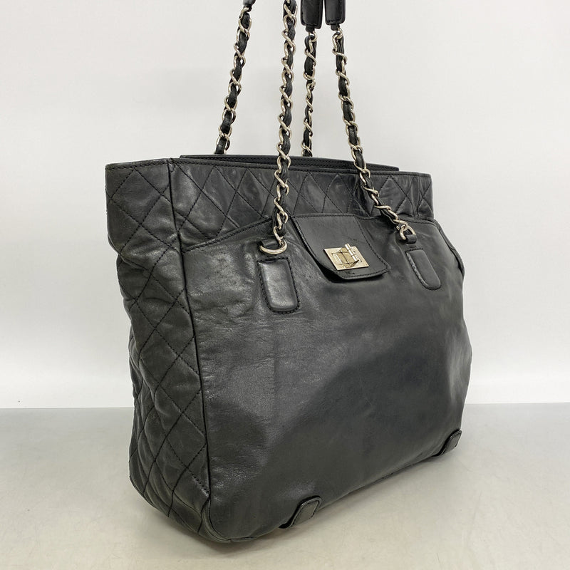 【6hb1407-k】シャネル チェーントート 2.55/マトラッセ ラムスキン ブラック シルバー金具【中古】レディース