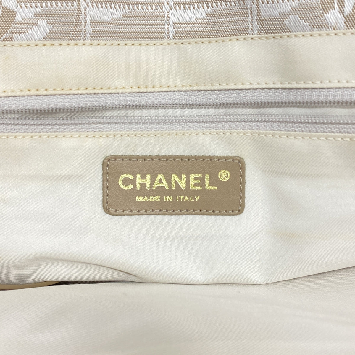 【6hb1417-k】シャネル トートバッグ ニュートラベル ナイロン ベージュ ゴールド金具【中古】レディース