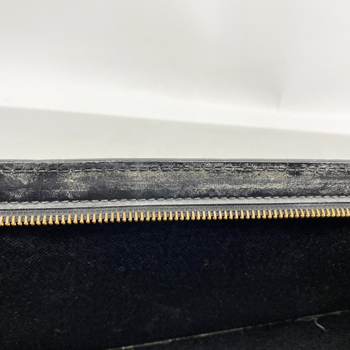 【6hb1434-k】ルイヴィトン ハンドバッグ エピ サックトリアングル M52092 ノワール【中古】レディース