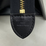 【6hb1434-k】ルイヴィトン ハンドバッグ エピ サックトリアングル M52092 ノワール【中古】レディース