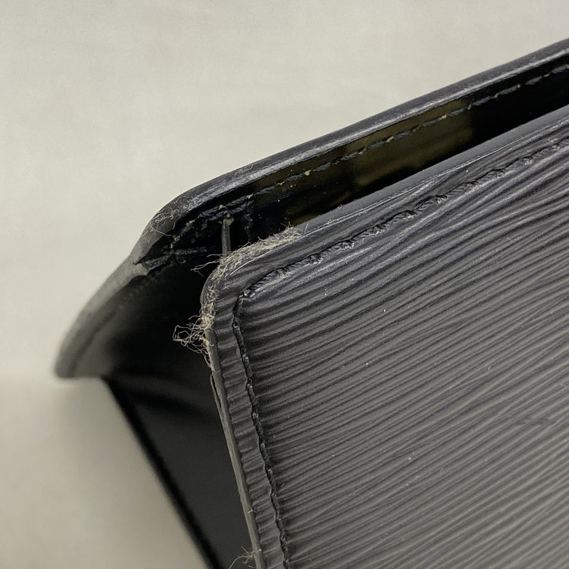【6hb1434-k】ルイヴィトン ハンドバッグ エピ サックトリアングル M52092 ノワール【中古】レディース