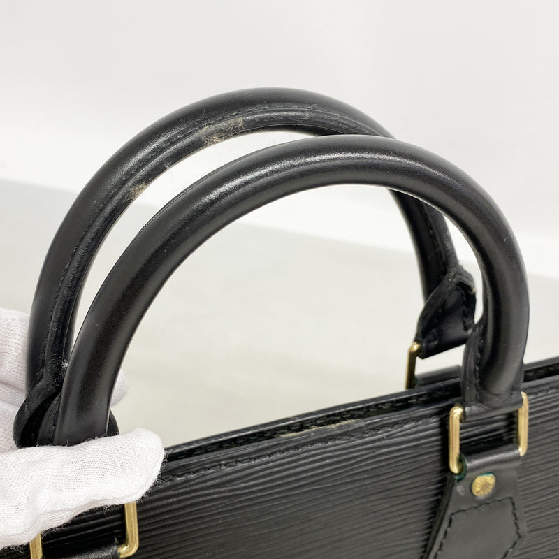 【6hb1434-k】ルイヴィトン ハンドバッグ エピ サックトリアングル M52092 ノワール【中古】レディース
