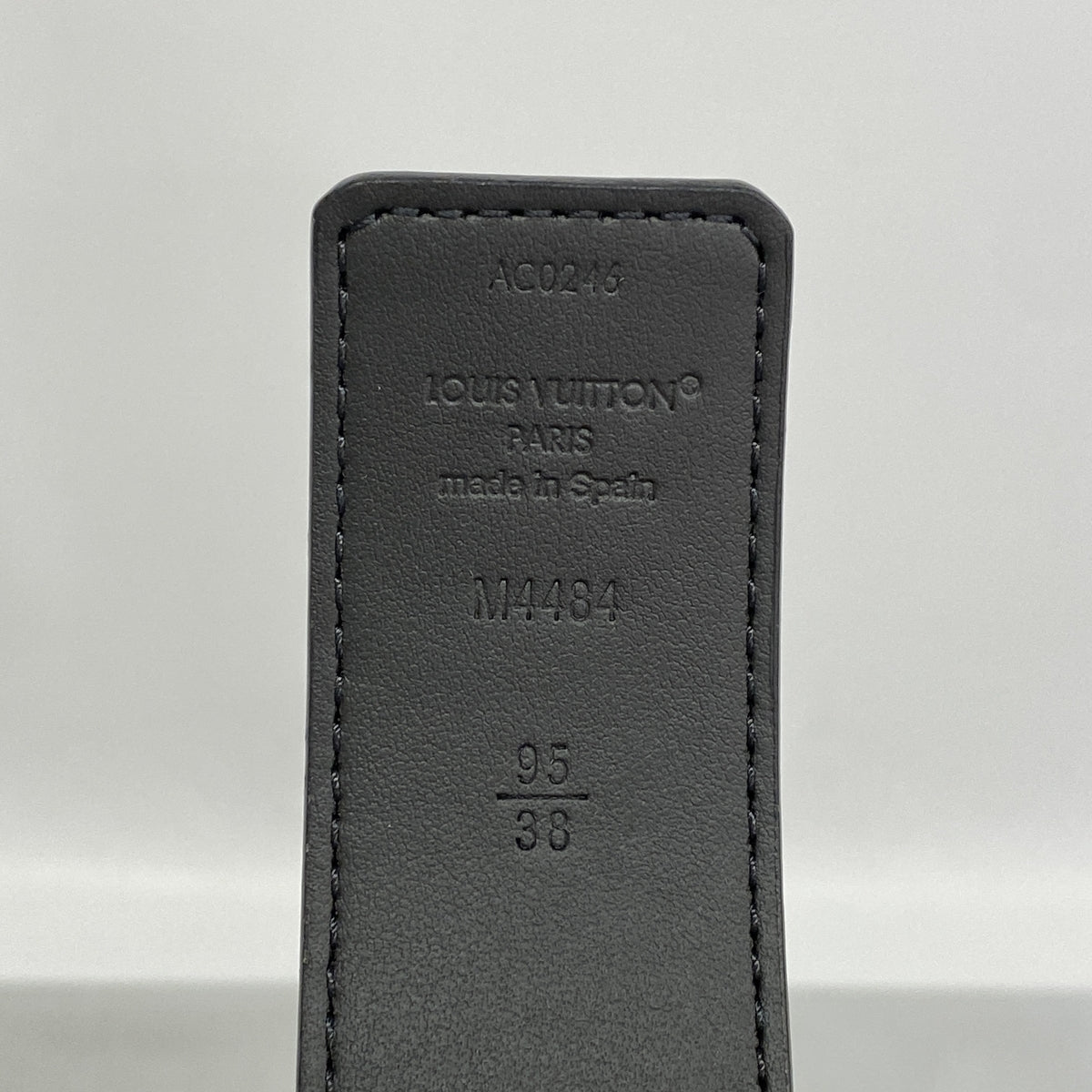 【6hb1436-k】ルイヴィトン ベルト モノグラム・エクリプス LVイニシャル M4484 ブラック【中古】メンズ
