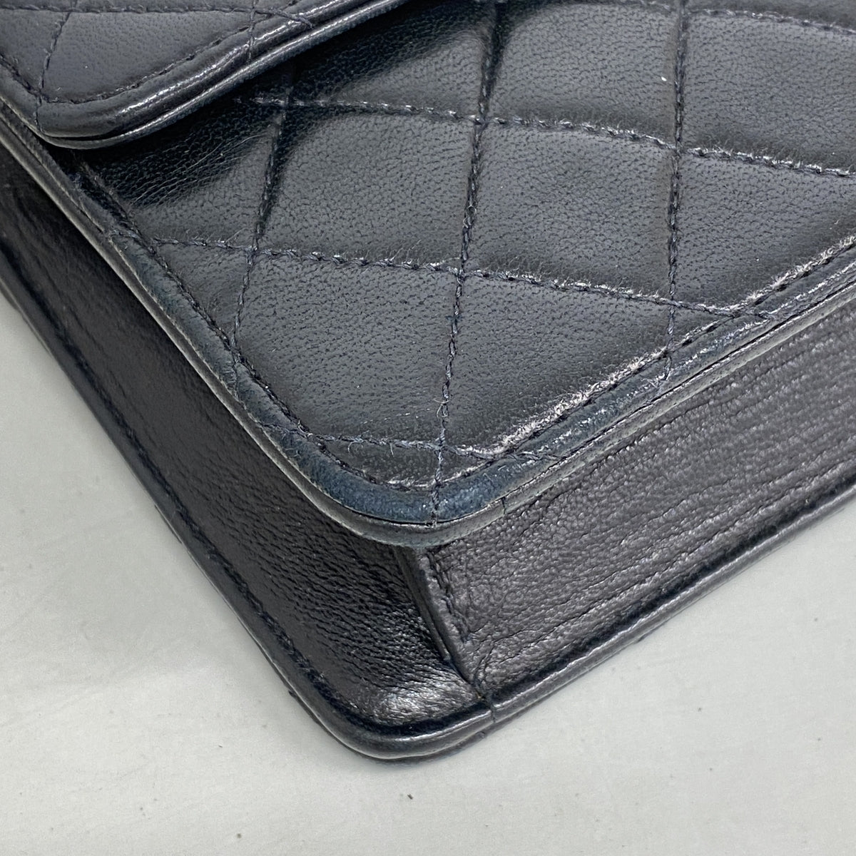 【6hb1448-k】シャネル ショルダーバッグ ミニマトラッセ チェーンショルダー ラムスキン ブラック ゴールド金具【中古】レディース