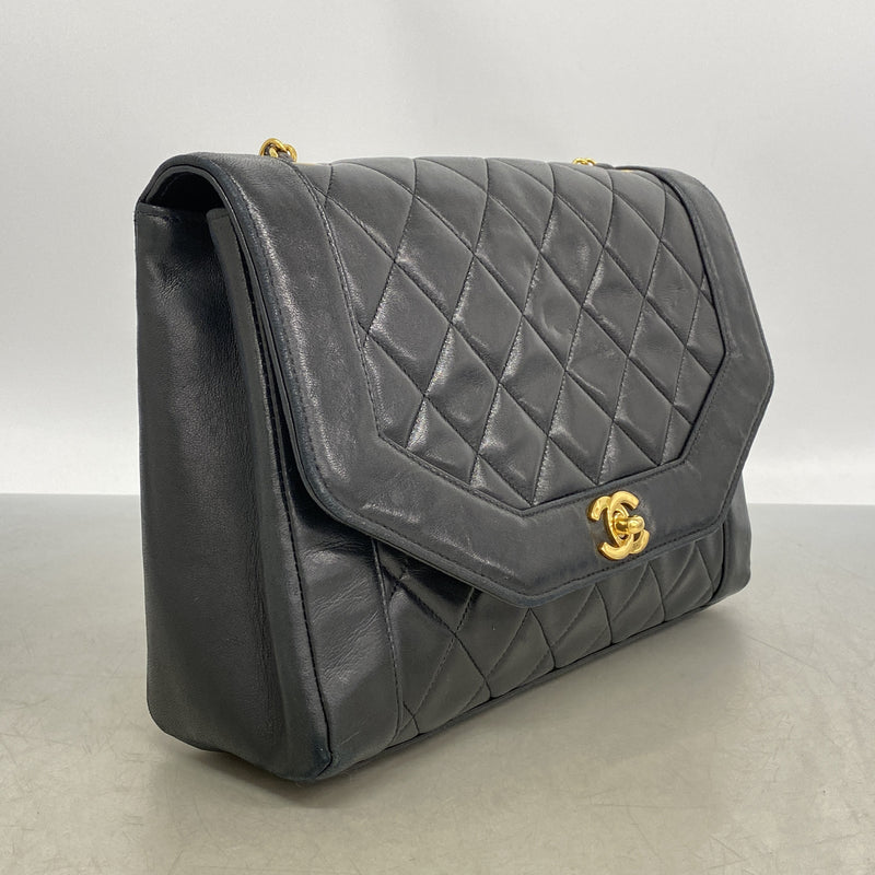 【6hb1467】シャネル ショルダーバッグ ダイアナ チェーンショルダー ラムスキン ブラック ゴールド金具【中古】レディース