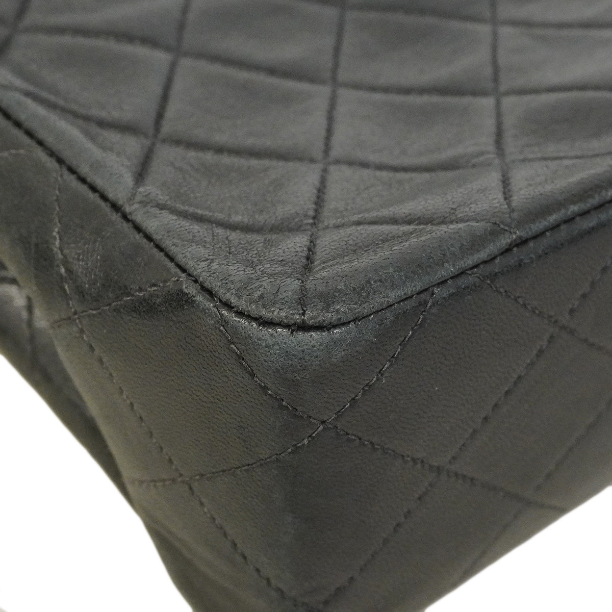 【6hb1480-k】シャネル ショルダーバッグ ミニマトラッセ チェーンショルダー ラムスキン ブラック ゴールド金具【中古】レディース