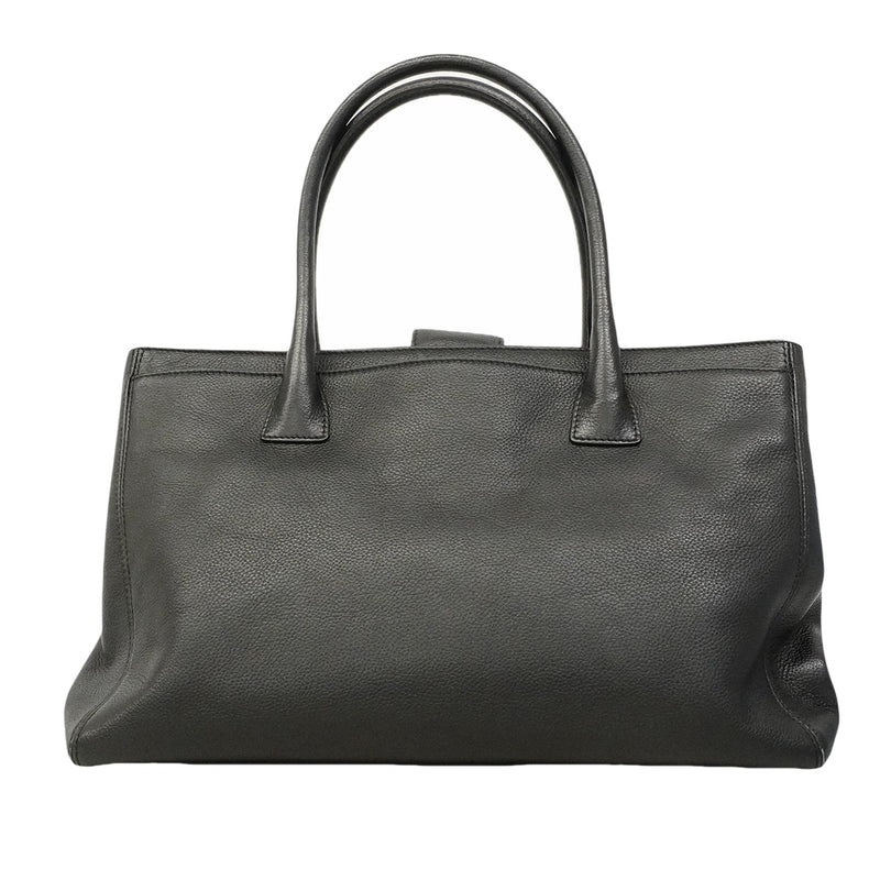 【6hb1482-k】シャネル トートバッグ エグゼクティブ レザー ブラック シルバー金具【中古】レディース