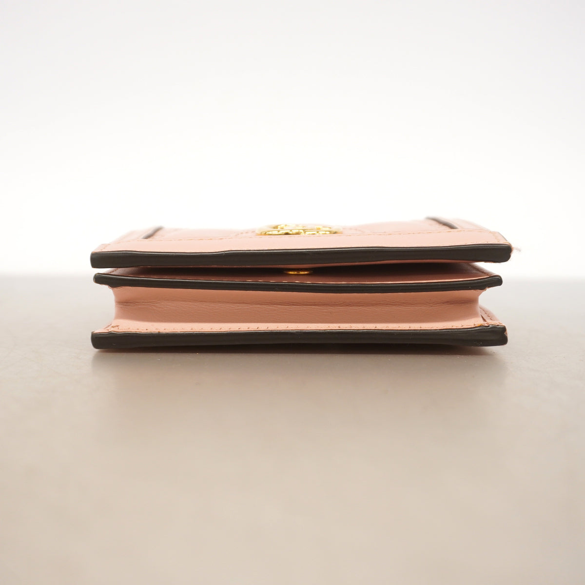 【6hc1493-k】グッチ 財布 GGマトラッセ 723786 レザー ピンク ゴールド金具【中古】レディース