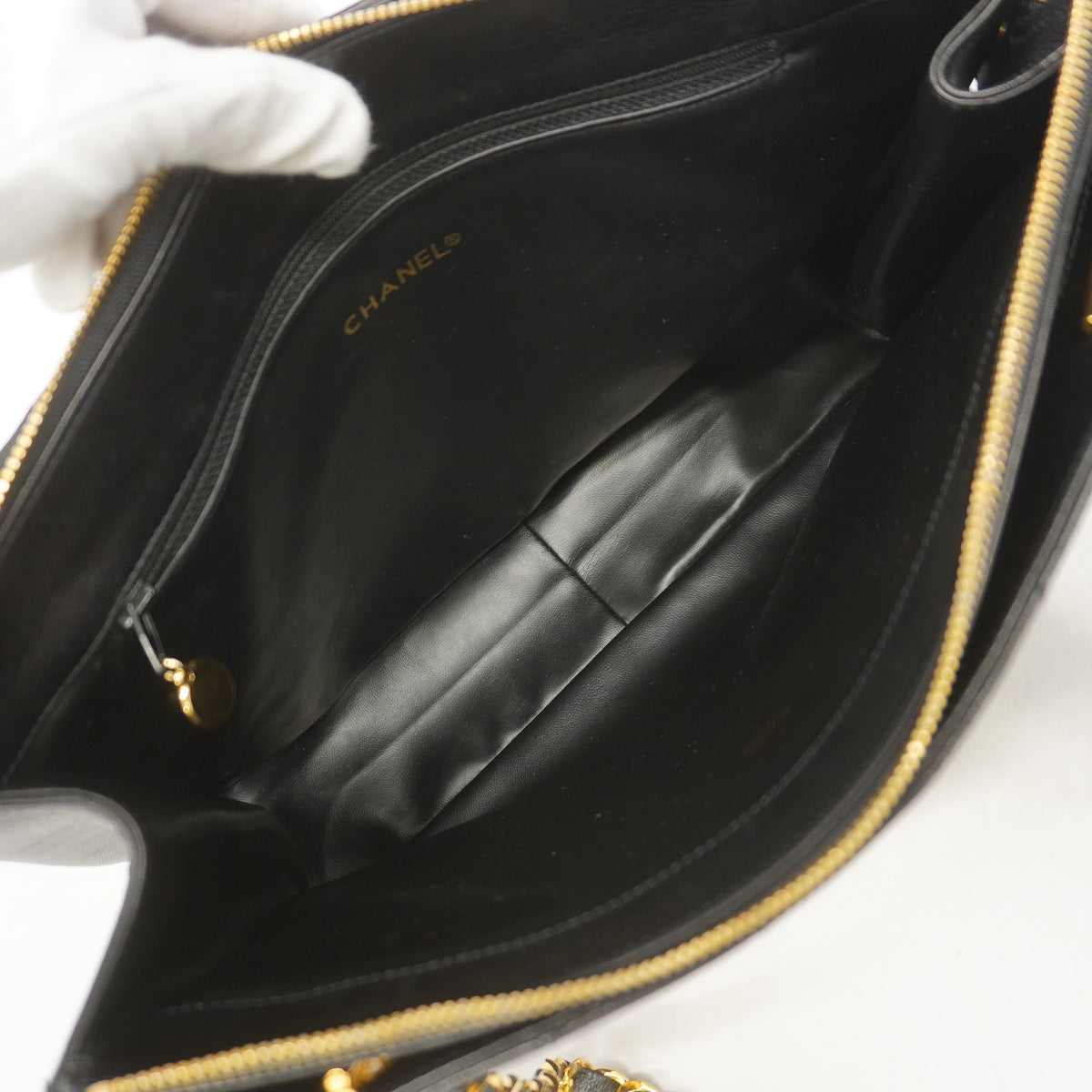 【6hc1494-k】シャネル チェーントート マトラッセ ラムスキン ブラック ゴールド金具【中古】レディース