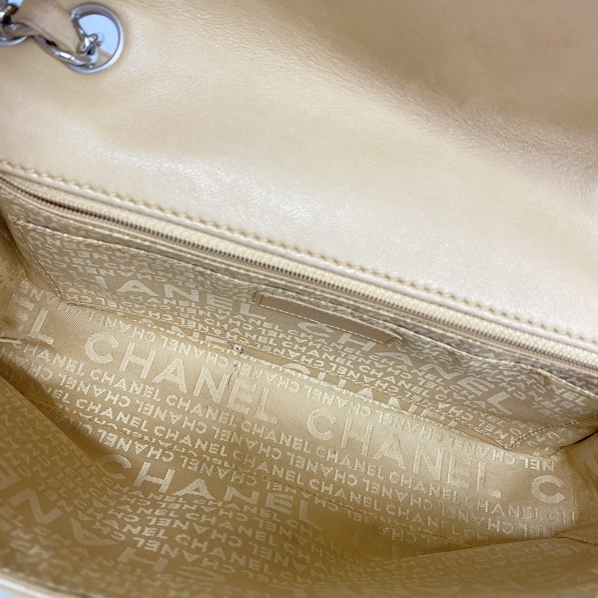 【6hc1504-k】シャネル ショルダーバッグ ワイルドステッチ Wチェーン ラムスキン ベージュ シルバー金具【中古】レディース