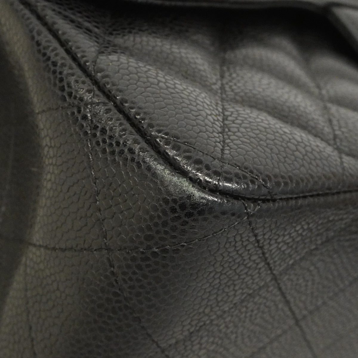 【6hc1519】シャネル ショルダーバッグ デカマトラッセ Wフラップ Wチェーン キャビアスキン ブラック シルバー金具【中古】レディース