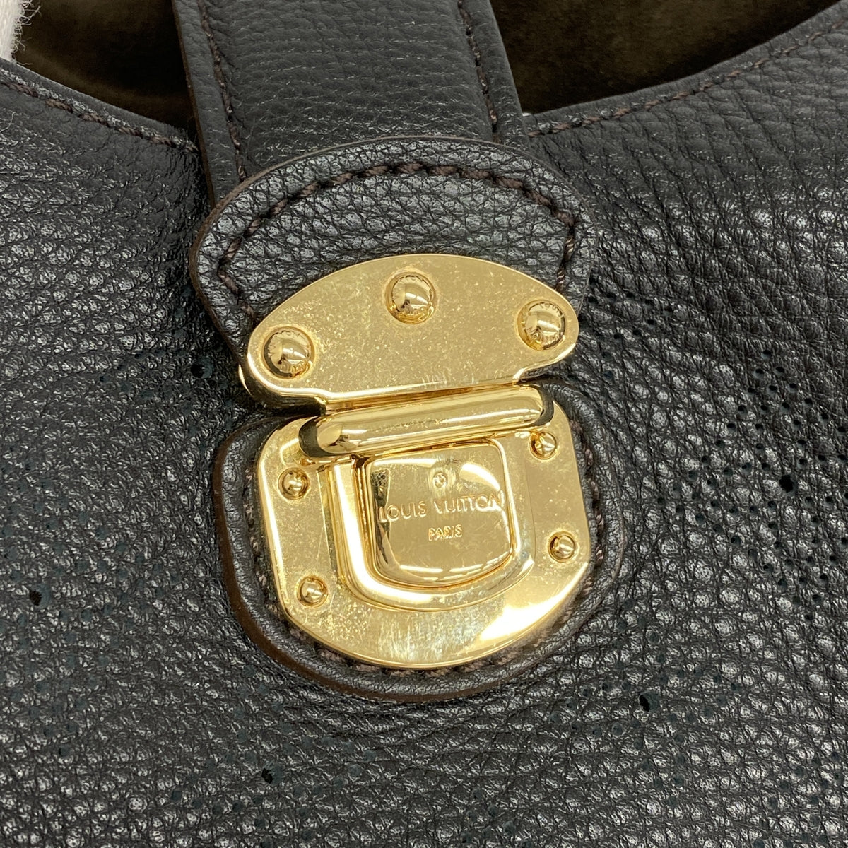 【6hc1526-k】ルイヴィトン トートバッグ マヒナ マヒナL M95765 ノワール【中古】レディース