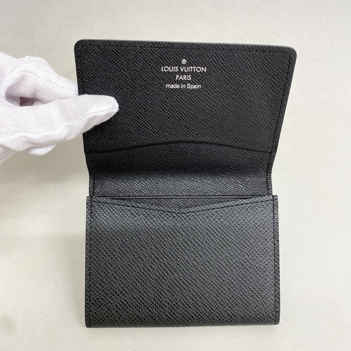 【6hc1531-k】ルイヴィトン 名刺入れ タイガ アンヴェロップカルトドゥヴィジット M30922 アルドワーズ【中古】メンズ