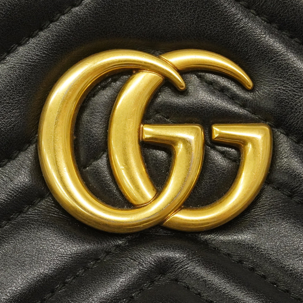 【6hc1535-k】グッチ ショルダーバッグ GGマーモント 447632 レザー ブラック ゴールド金具【中古】レディース