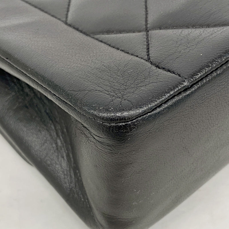 【6hc1545-h】シャネル ショルダーバッグ ダイアナ チェーンショルダー ラムスキン ブラック ゴールド金具【中古】レディース