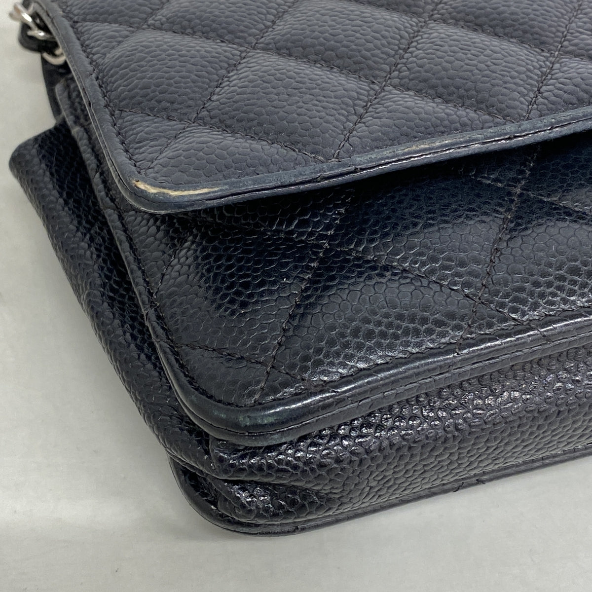 【6hc1555-h】シャネル ショルダーウォレット マトラッセ チェーンショルダー キャビアスキン ブラック シルバー金具【中古】レディース