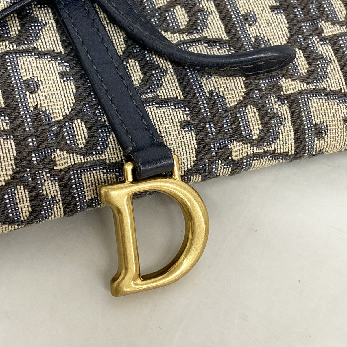 【6hc1556-h】クリスチャンディオール ショルダーウォレット オブリーク サドル キャンバス ネイビー ゴールド金具【中古】レディース