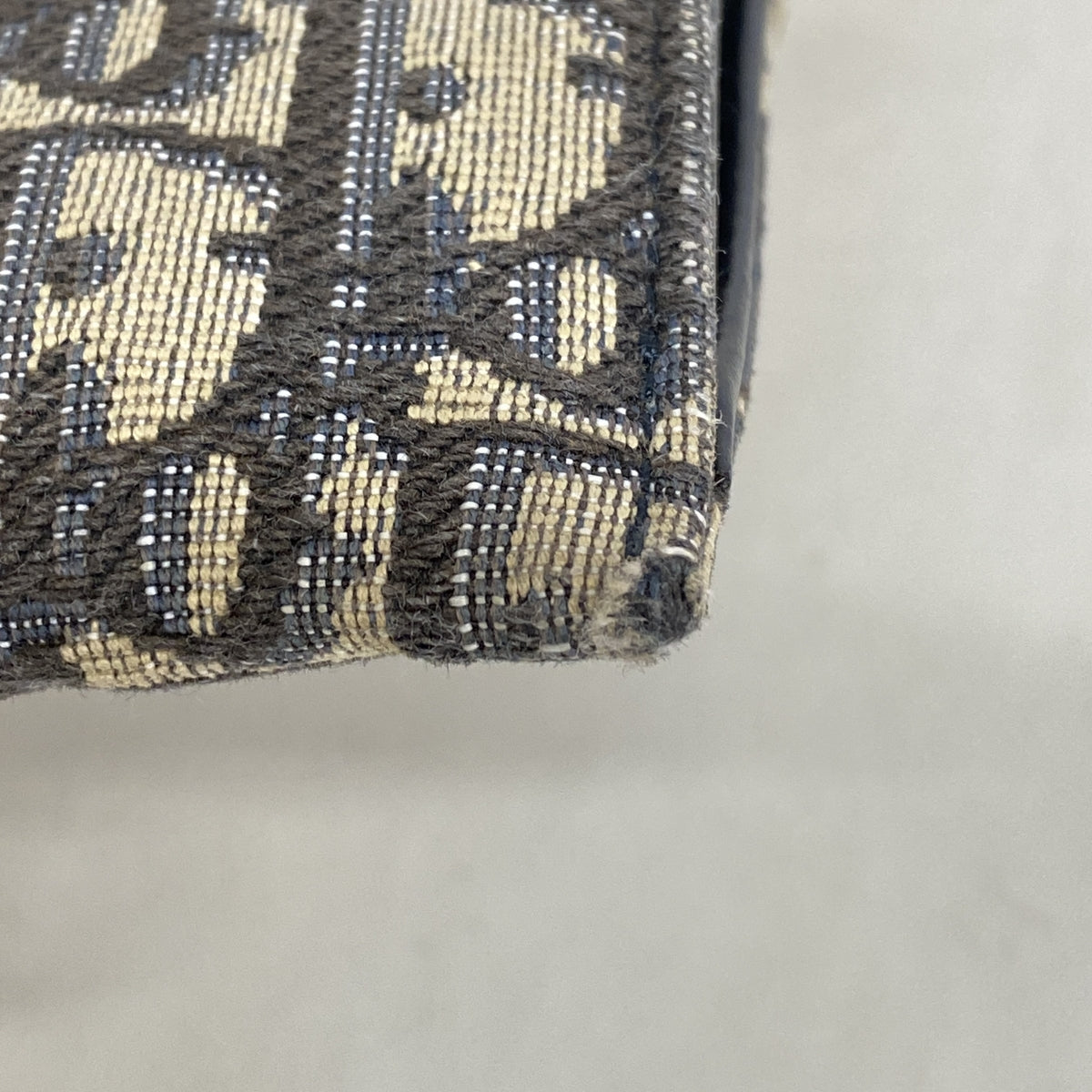 【6hc1556-h】クリスチャンディオール ショルダーウォレット オブリーク サドル キャンバス ネイビー ゴールド金具【中古】レディース