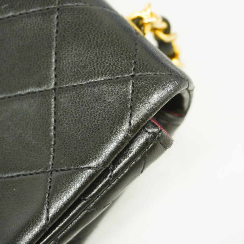 【6hc1557-h】シャネル ショルダーバッグ ミニマトラッセ チェーンショルダー ラムスキン ブラック ゴールド金具【中古】レディース