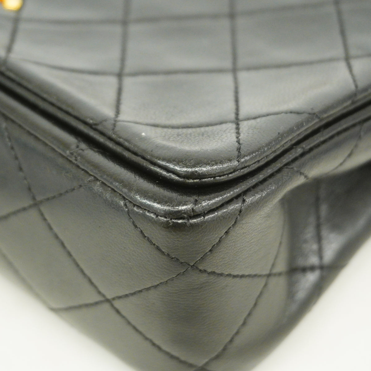 【6hc1557-h】シャネル ショルダーバッグ ミニマトラッセ チェーンショルダー ラムスキン ブラック ゴールド金具【中古】レディース