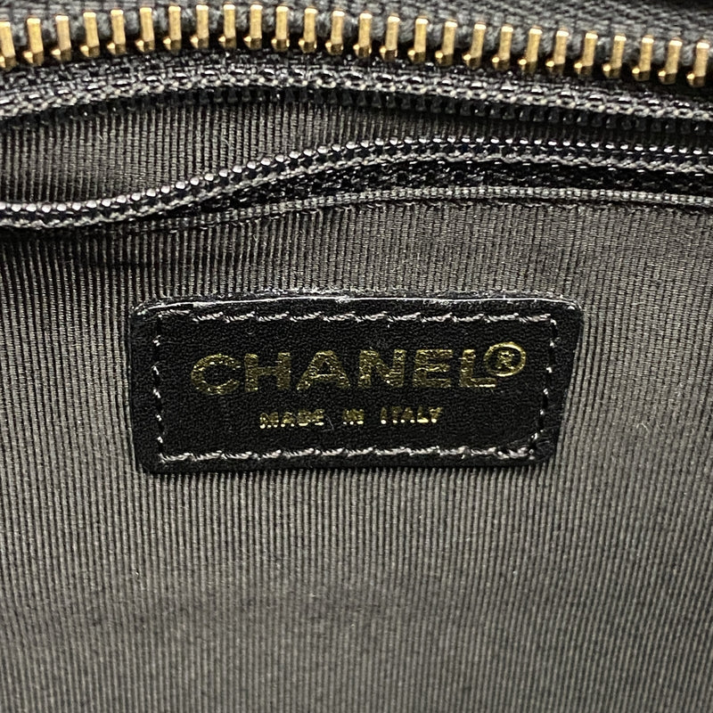 【6hc1575-k】シャネル トートバッグ チョコバー ラムスキン ブラック ゴールド金具【中古】レディース