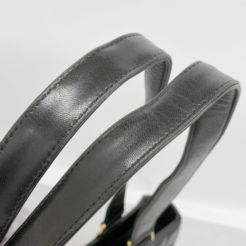 【6hc1575-k】シャネル トートバッグ チョコバー ラムスキン ブラック ゴールド金具【中古】レディース