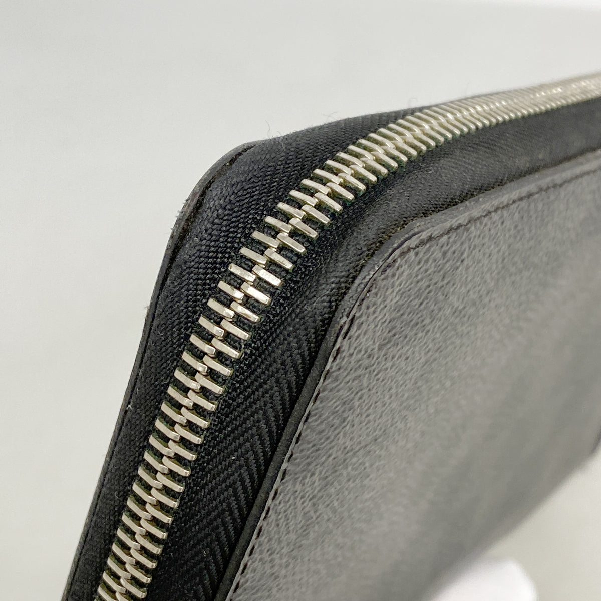 【6hc1581-k】ルイヴィトン 長財布 ダミエ・グラフィット ジッピーオーガナイザーNM N60111 ブラック グレー【中古】メンズ
