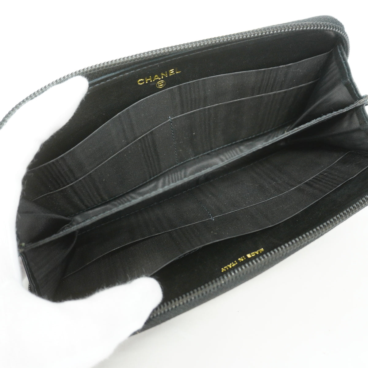 【6hc1593-k】シャネル 長財布 キャビアスキン ブラック ゴールド金具【中古】レディース