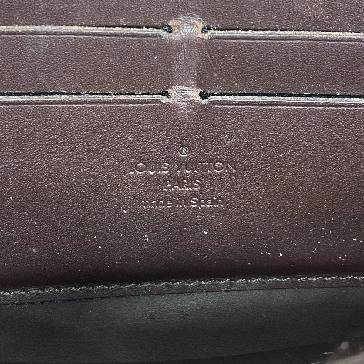 【6hc1674-k】ルイヴィトン 長財布 ヴェルニ ジッピーウォレット M93522 アマラント【中古】レディース