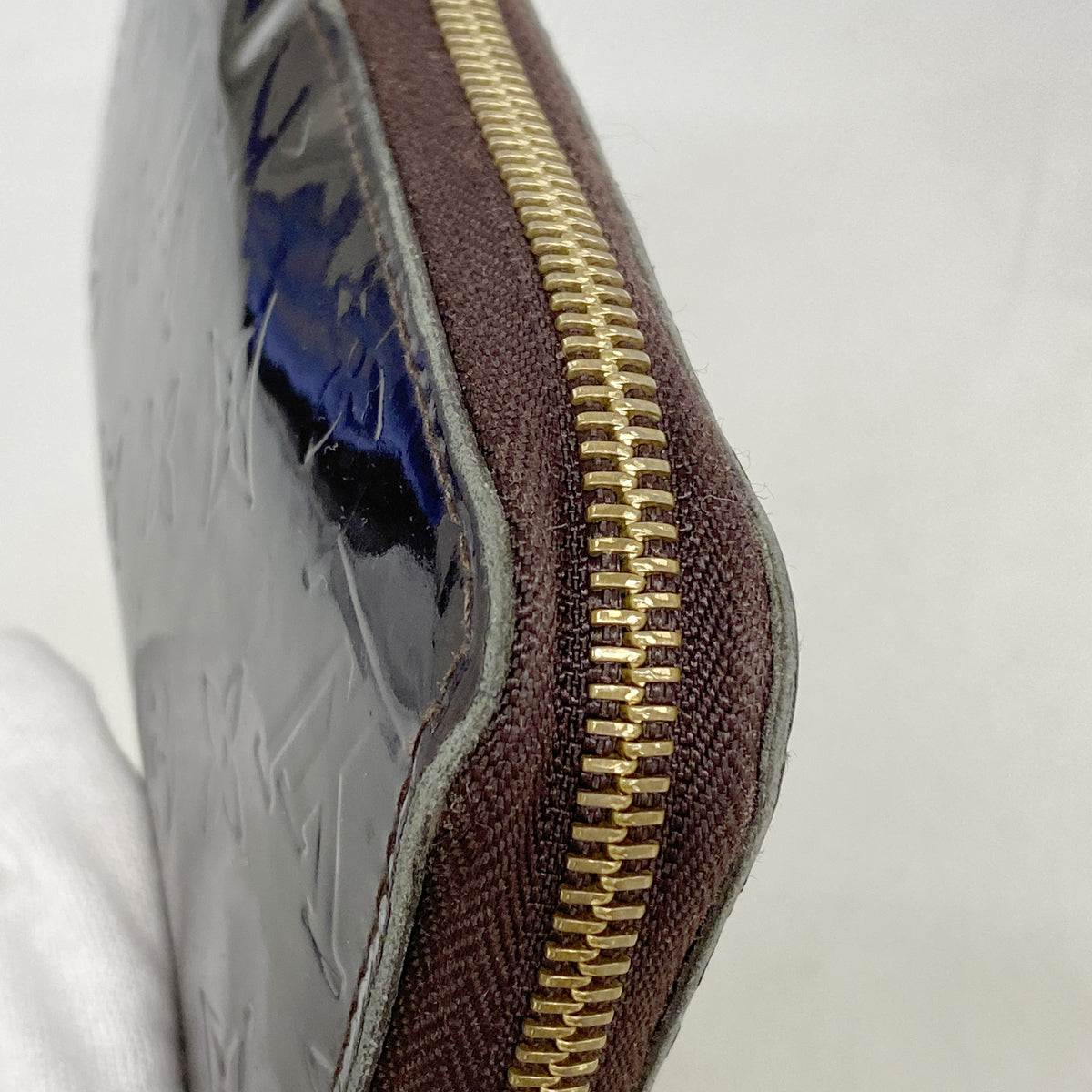 【6hc1674-k】ルイヴィトン 長財布 ヴェルニ ジッピーウォレット M93522 アマラント【中古】レディース