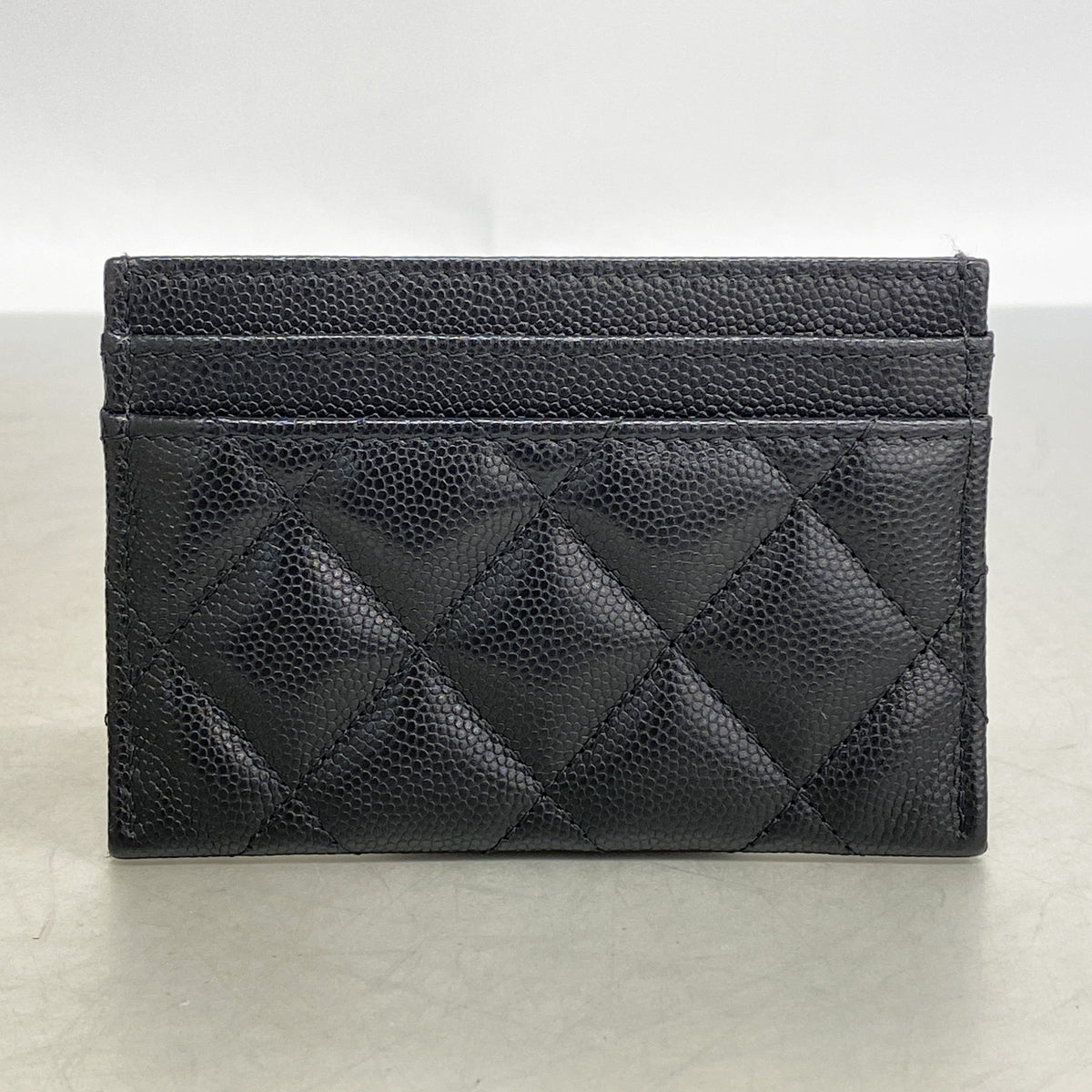 【6hc1683-k】シャネル カードケース マトラッセ キャビアスキン ブラック ゴールド金具【中古】レディース