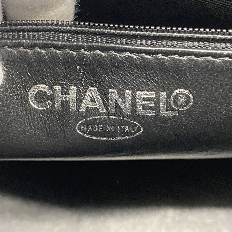 【6hc1706-k】シャネル トートバッグ 復刻トート キャビアスキン ブラック シルバー金具【中古】レディース