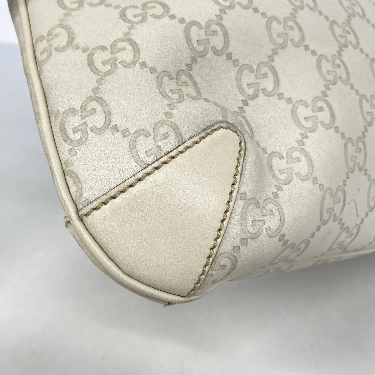 【6hc1709-k】グッチ ショルダーバッグ グッチシマ 145826 レザー アイボリー ゴールド金具【中古】レディース