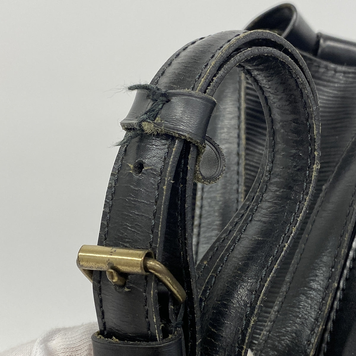 【6hc1712-k】ルイヴィトン ショルダーバッグ エピ ランドネPM M52352 ノワール【中古】メンズ レディース ユニセックス