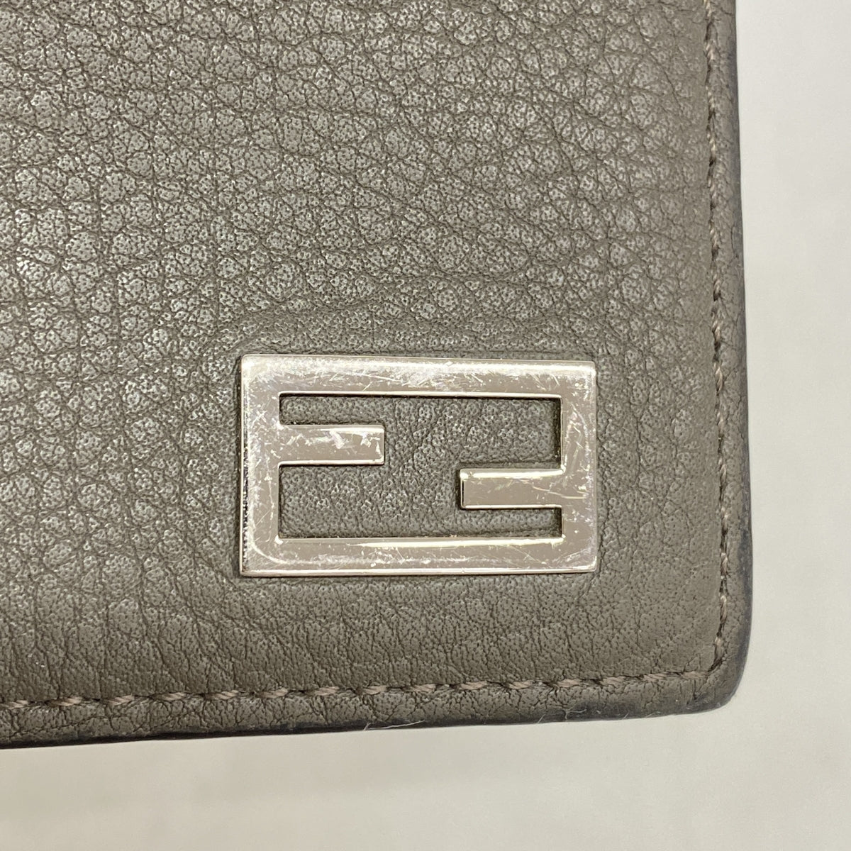 【6hc1718】フェンディ カードケース レザー グレー シルバー金具【中古】メンズ