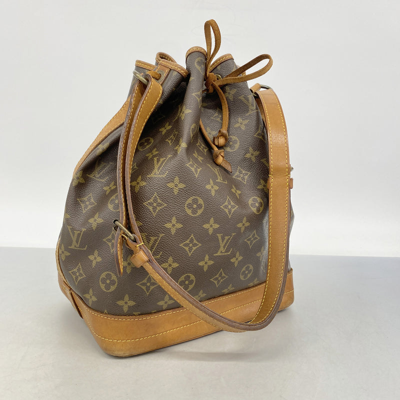 【6hc1783】ルイヴィトン ショルダーバッグ モノグラム ノエ M42224 ブラウン【中古】レディース