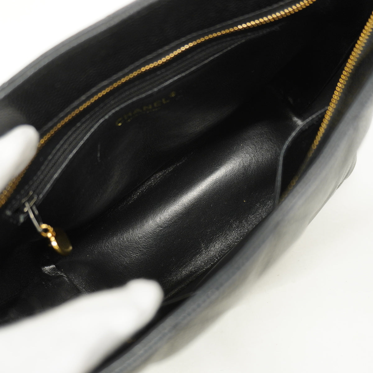 【6hc1793-k】シャネル トートバッグ 復刻トート キャビアスキン ブラック ゴールド金具【中古】レディース